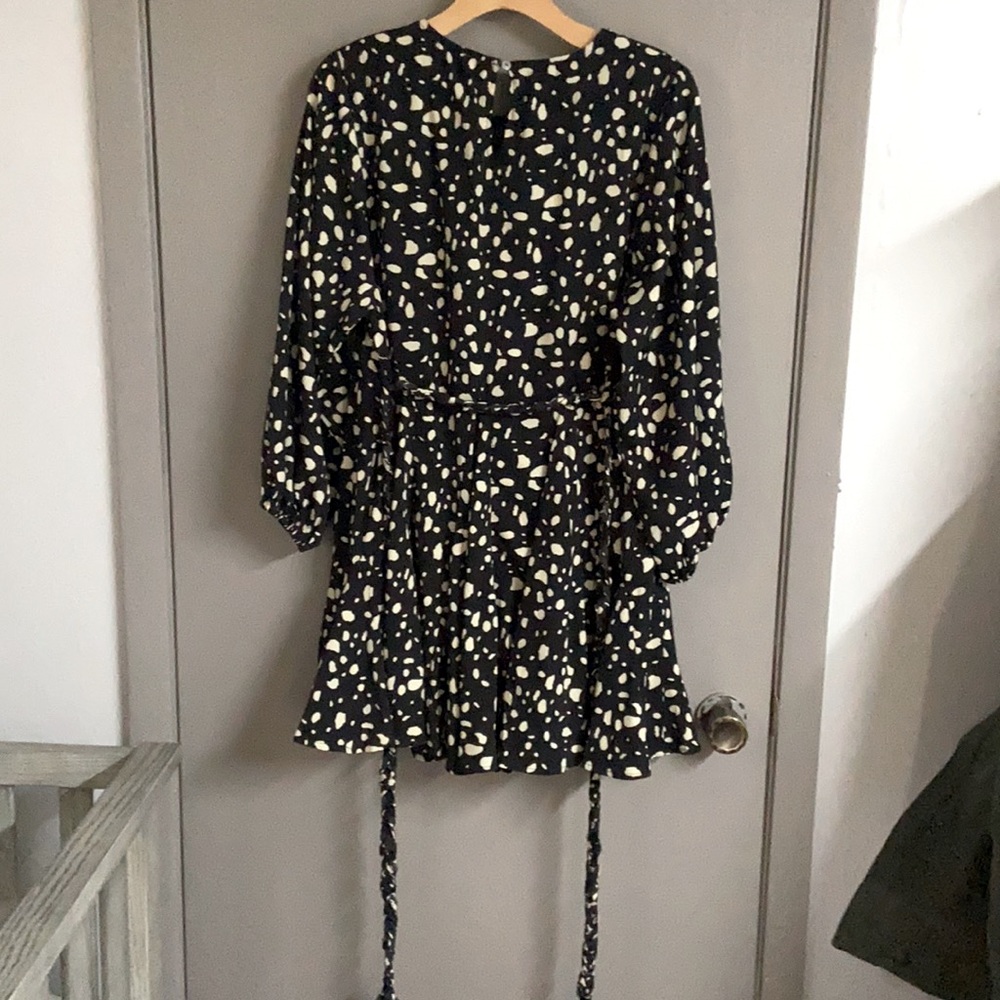 NWT Boutique dress size M - Picture 2 of 3